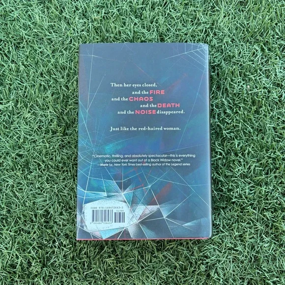 Black Widow: Forever Red by Margaret Stohl - Picture 2 of 7